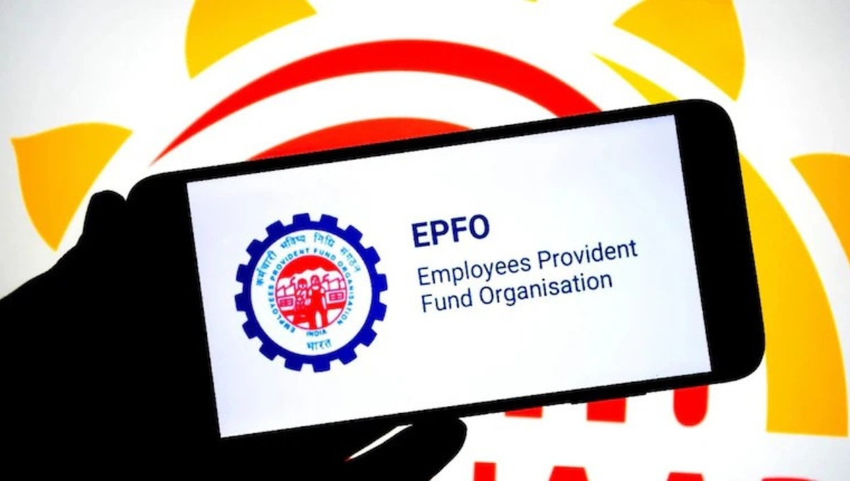 EPFO का नया नियम: अब UAN बनेगा सिर्फ आधार आधारित फेस ऑथेंटिकेशन से जानिए पूरा प्रोसेस